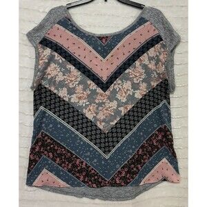 Maurices Shirt, Top, Blouse, Multi-Colored Chevron, Women's Clothing, XL